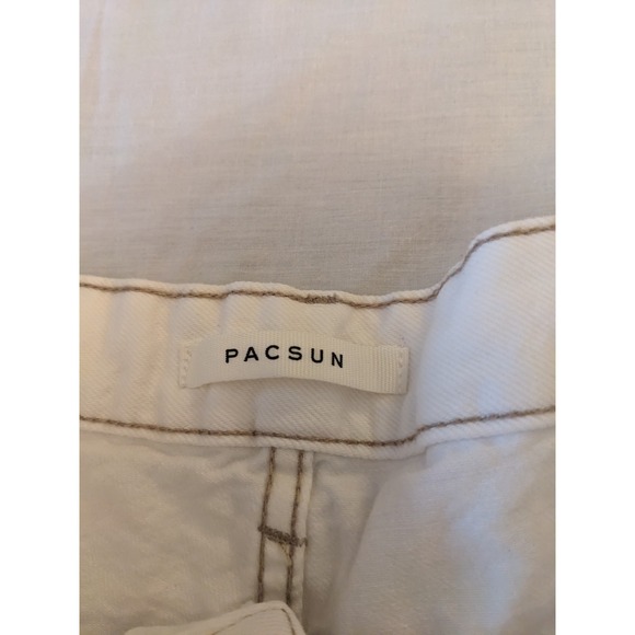 PacSun Women's Ripped High Waisted Festival Denim Shorts White Size 28 or medium - Picture 3 of 8